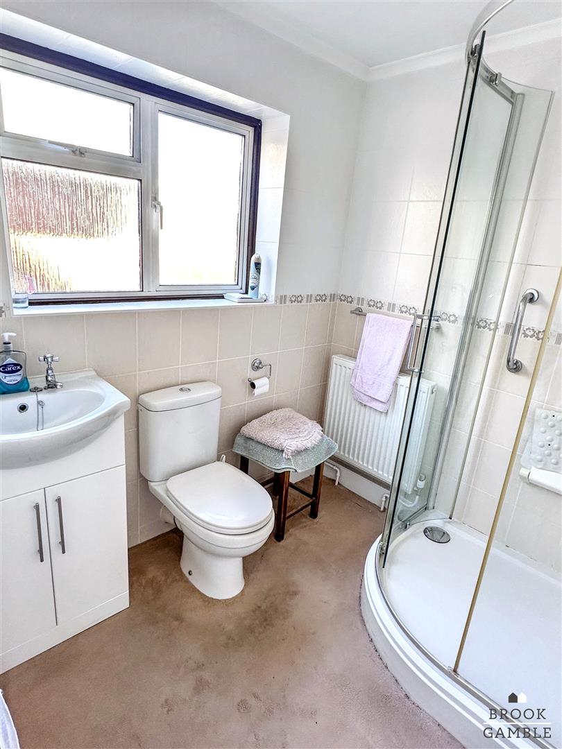 3 Bedroom House. Cobbold Avenue in Eastbourne,  18